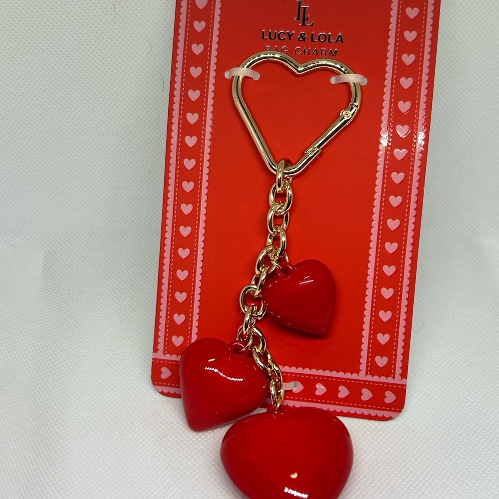 Lucy & Lola Red Triple Heart Bag Charm Gold Tone Heart Carabiner Keychain NWT